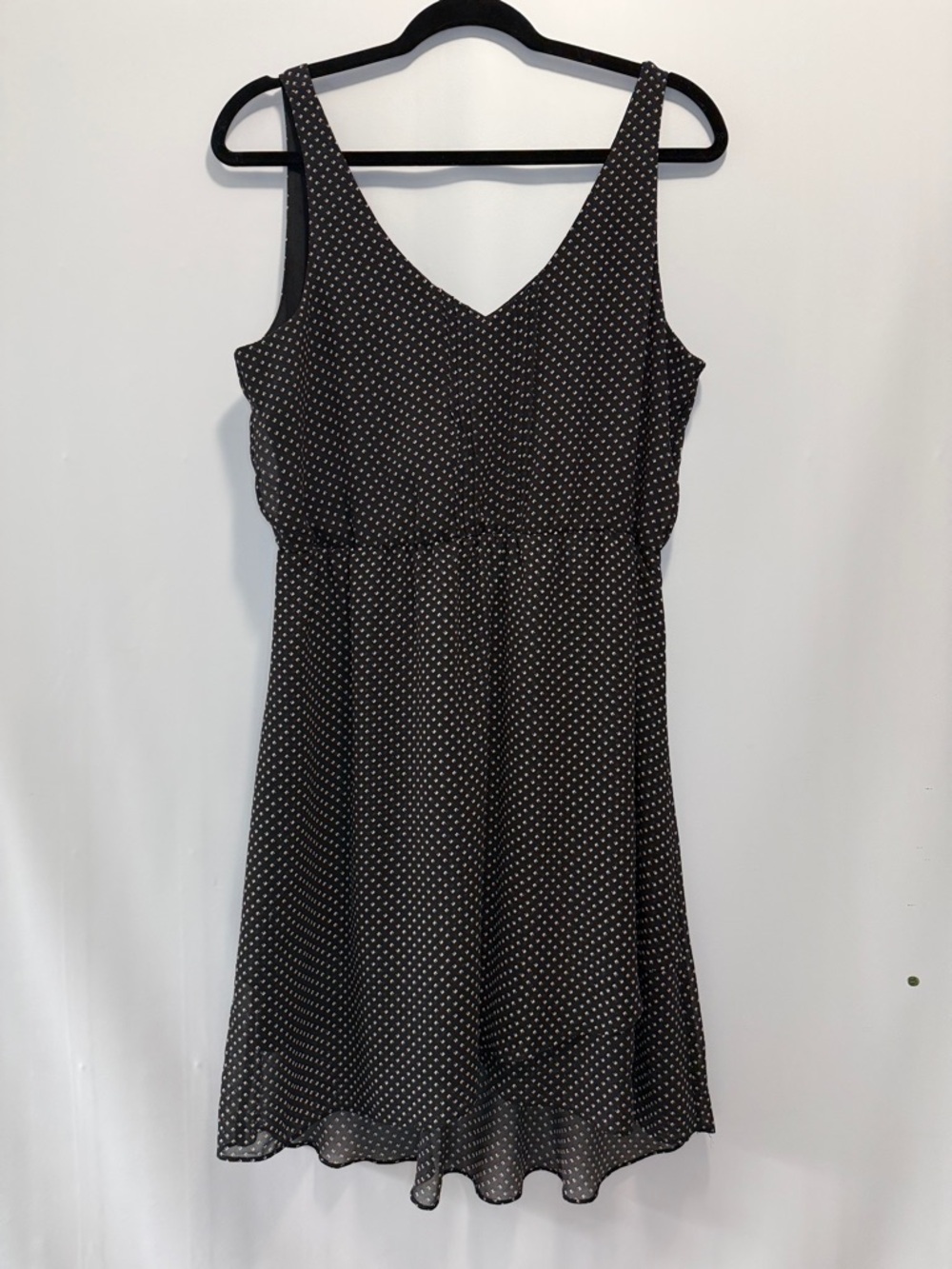 Smart Set Black with White design detail  V-Neck Mini Dress womens M summer tank